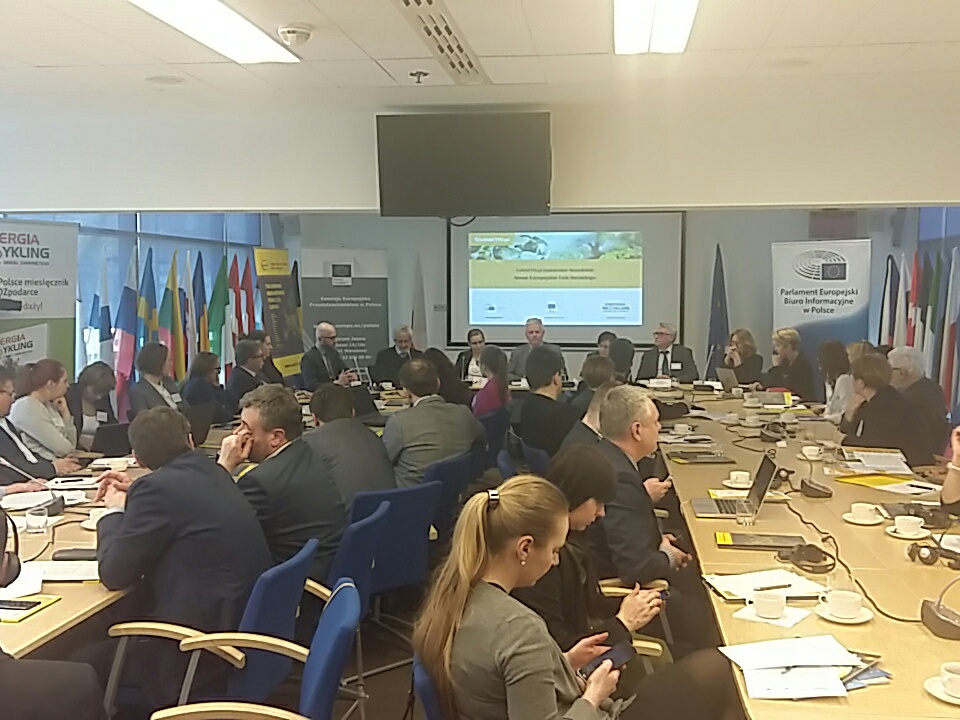 Przedstawiciele EKO-PAK uczestnikami debaty eksperckiej EURACTIV.pl
