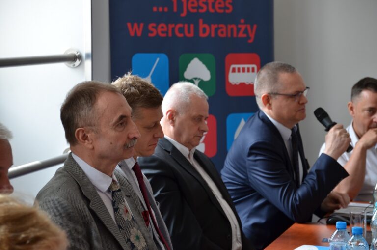 ZP EKO-PAK uczestnikiem debaty w KIG, poświęconej odpadom z tworzyw sztucznych-1